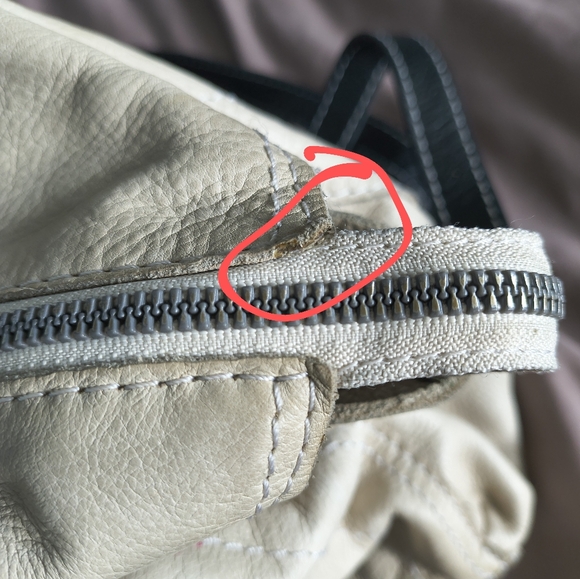 American Leather Co Black And White Purse - Picture 5 of 12